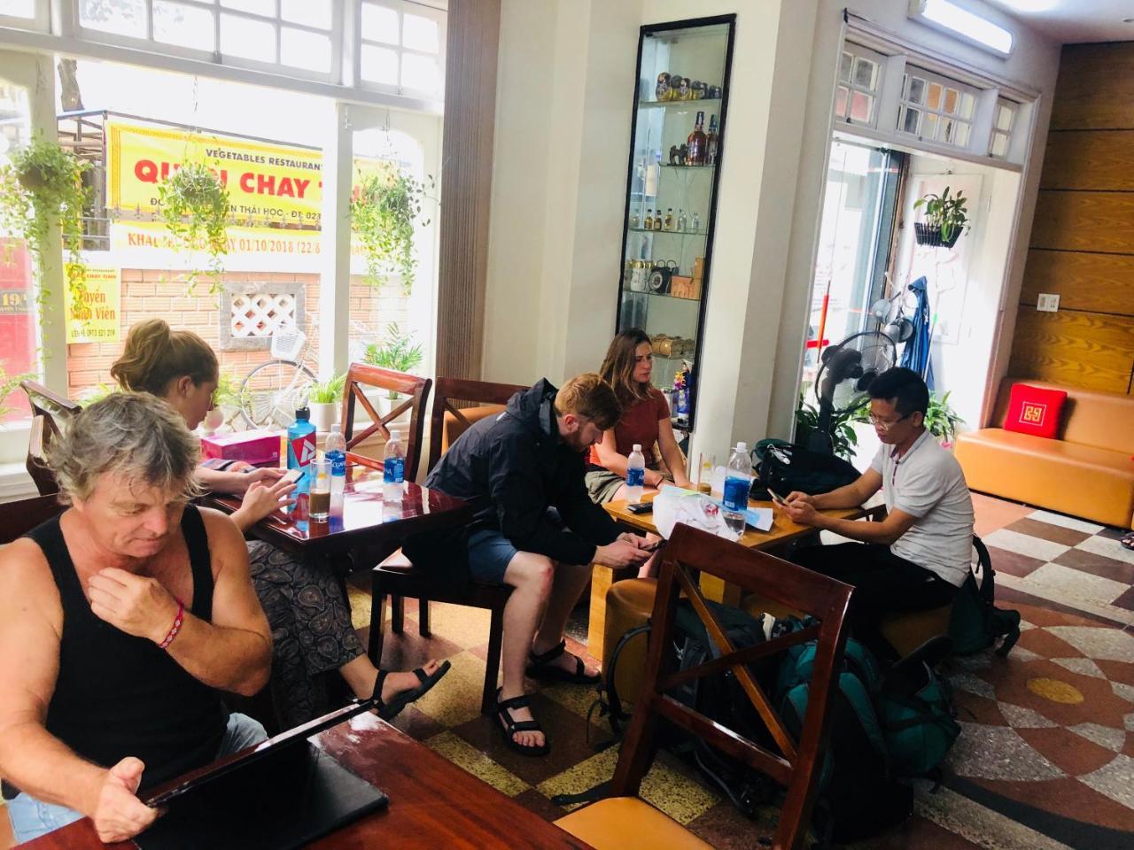 Hoang Trieu Hotel 顺化 外观 照片