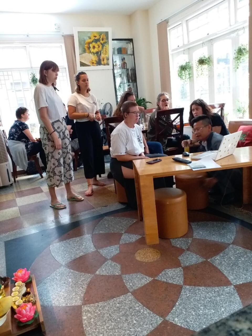 Hoang Trieu Hotel 顺化 外观 照片